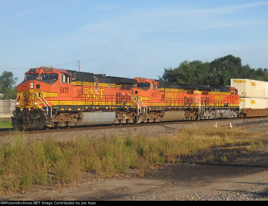 BNSF 5477 East